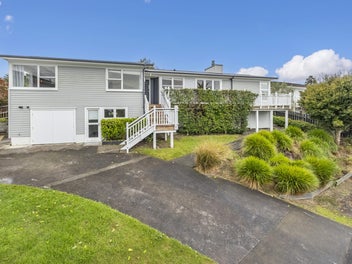 The Ultimate Peninsula Package – Character & Charm