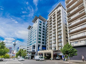 Super Bargain- Oversea Vendor says Sell