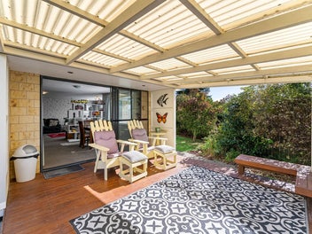 Modern and comfortable double glazed retirement