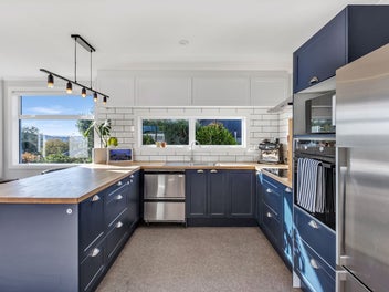 MODERN COMFORT WITH PARK VIEWS