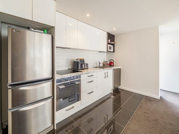 City Meets Waterfront Lifestyle + Secure Parking