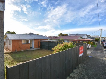 Big Garden. Solid Unit. Smart Investment