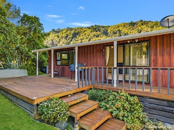 A holiday base in Picton