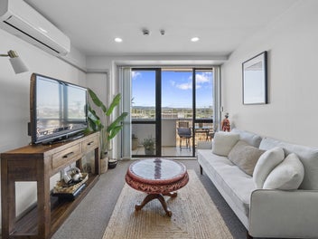 Motivated Owners, MUST BE SOLD!