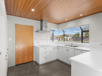 A Perfect Blend of Space, Sun, and Serenity