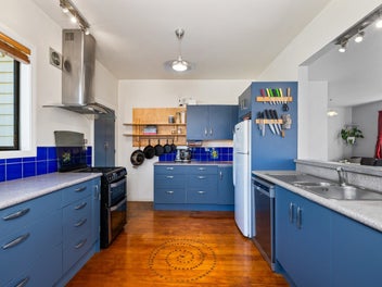 Spacious Central Family Living