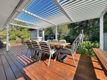 Walk to Everything – Renovated Kinloch Gem
