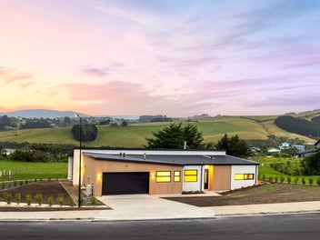 Contemporary Coastal Living at Ocean Heights