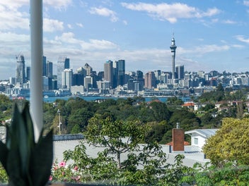Urban living, Harbour Views