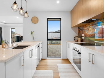 Nearly New - Urgent Sale Required!