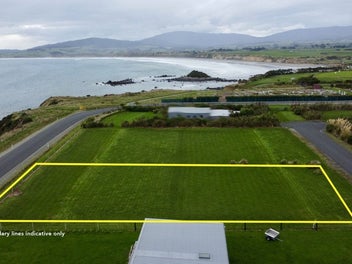 Right by the sea at Orepuki!