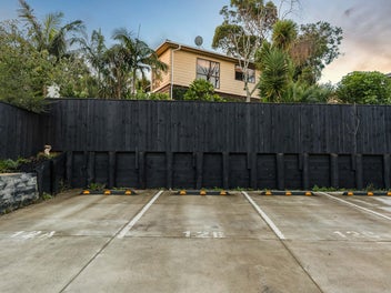 FREEHOLD plus CAR PARK!