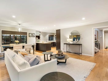 Elegant Family Living in the Heart of Glendowie