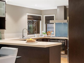 Elegant Family Living in the Heart of Glendowie