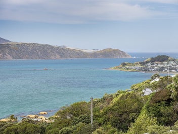 Space, Sun & Sweeping Views