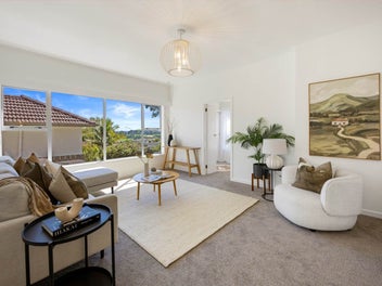 Supreme family home value!