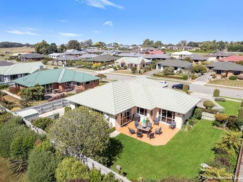 Smart Family Living in Hannah Place