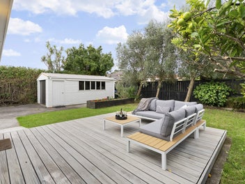 Sun, Space & Flexible Living