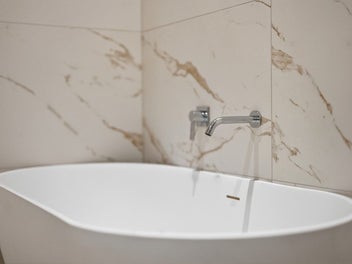 Luxury Upgraded Living in Double Grammar Zone