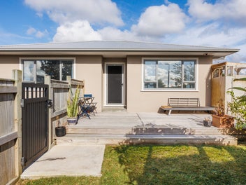 Stylish, Simple & Low-maintenance