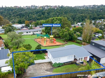 Family Home Next to Reserve