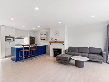 CORNER GRAMMAR - ALL ROUND WINNER