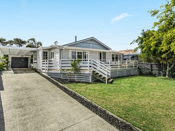 Charm, privacy & easy family living