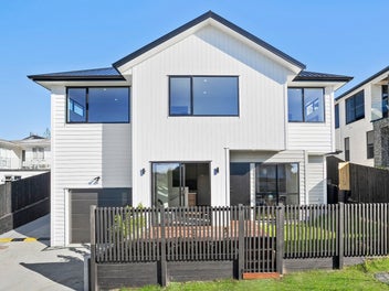 Brand-New Standalone Modern Living