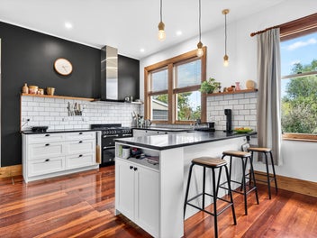 Timeless Bones, Modern Living.