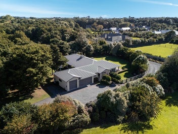 Private Lifestyle & Space in the Heart of Otatara