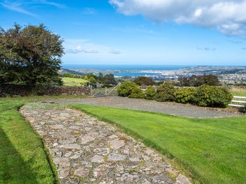 The ultimate lifestyle with amazing City views