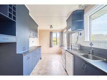 Vacant & waiting for you!