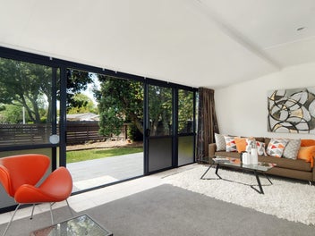 Enquiries over $900,000