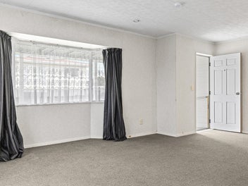 Home or holiday escape awaits