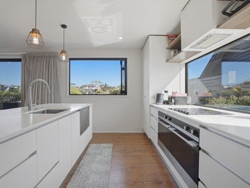 DESIGNER COMFORT WITH PEACEFUL RESERVE OUTLOOK