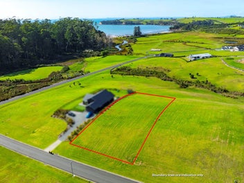 Exclusive Coastal Section in Prestigious Weiti Bay