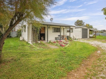 Prime central opportunity - live, work or invest