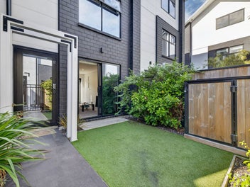 Live or Let - Airbnb Zone