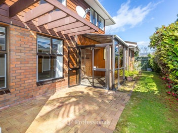 Image 1 of 20