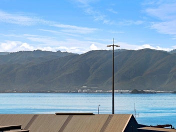 Harbour Views and Wellington on Your Doorstep