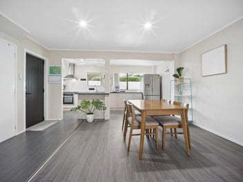 Easy Living! Charming 3 Bedroom Home!