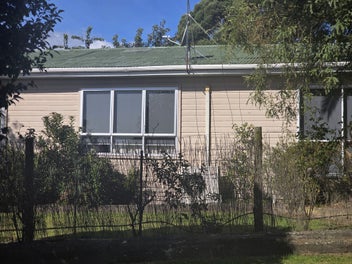 Mortgagee Sale 4 Bedroom, 1017 (mol) sqm