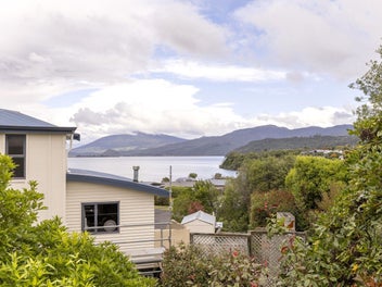 Well Presented off Ihaia