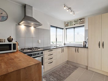 Red hot Drury opportunity!