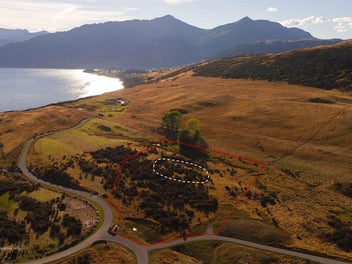 Prestigious elevated landholding at Jack’s Point