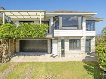 Views, Sun and Comfortable