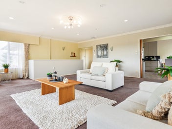 Smart Buying with Flexible Living