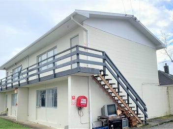 Image 1 of 8