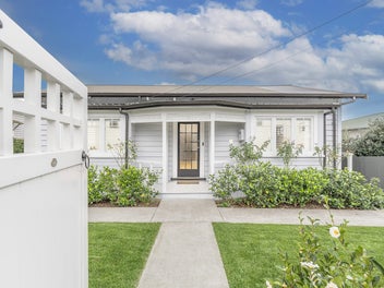 Unforgettable, that's what you are...