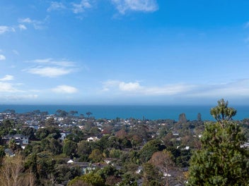 Sun, Space & Sea Views - The Perfect First Step